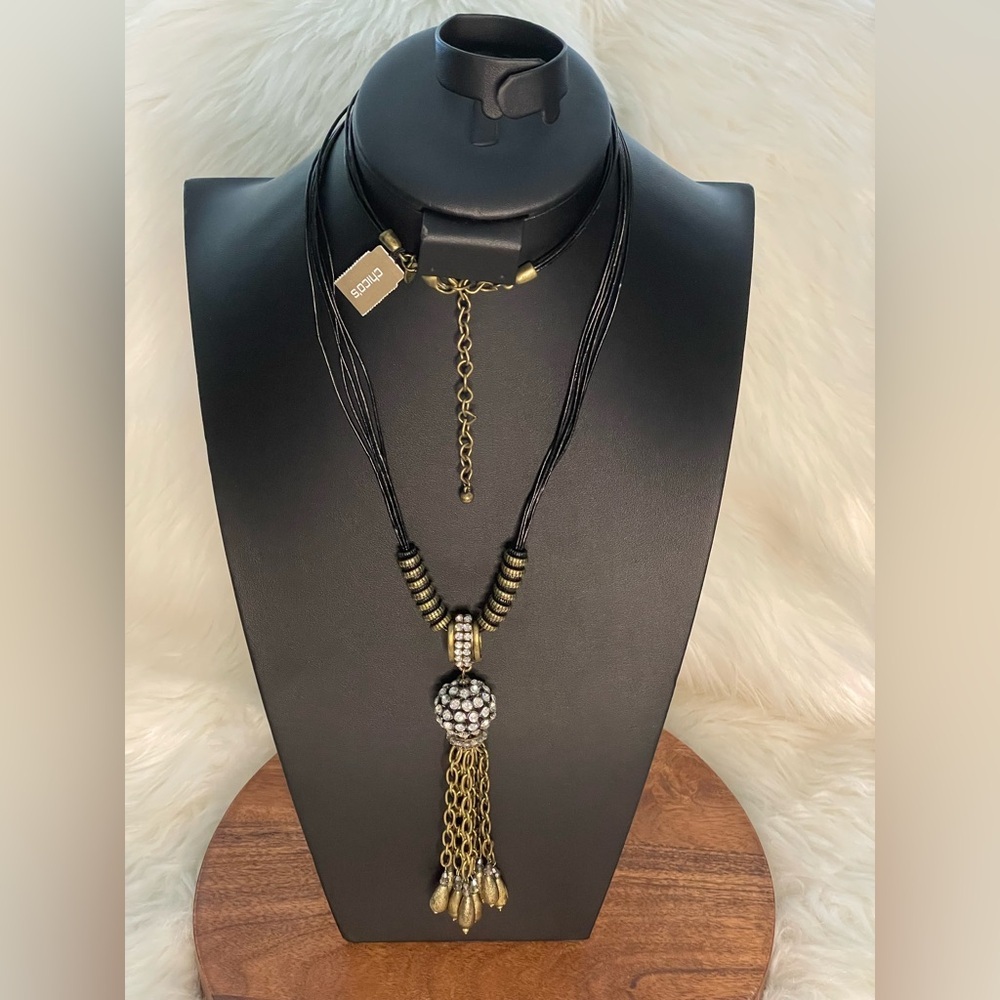 🔥 NWT Chico's Black and Gold rhinestone Necklace